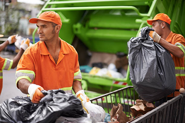 Best Construction Debris Removal  in Carlton, OR