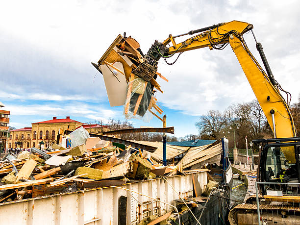 Best Trash Removal Near Me  in Carlton, OR